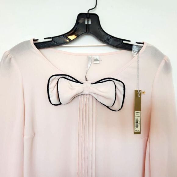 Lauren Conrad Bow Pleated Blouse‎ - Picture 2 of 11